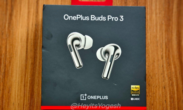 OnePlus Buds Pro 3 live pictures leaked